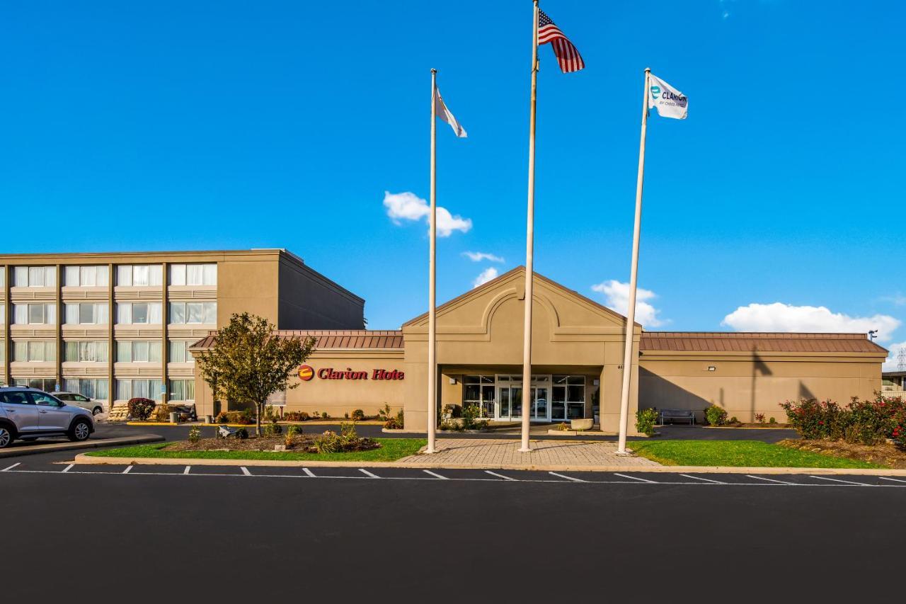 Clarion Hotel & Convention Center Joliet Buitenkant foto